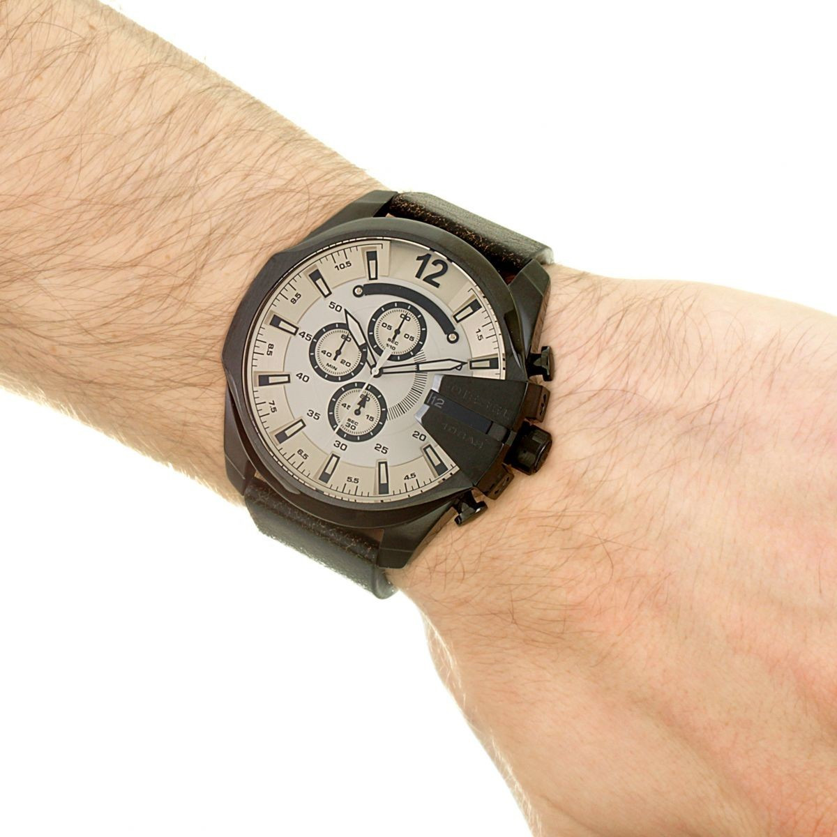 2724593736_chasy-diesel-dz4422